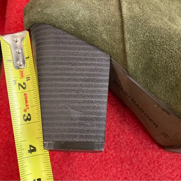 KELSI DAGGER Sz 9.5 Stacked Heel Pointy Toe Zipper Closure Above Ankle Booties - Picture 8 of 11